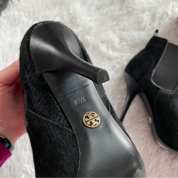 Tory Burch | Stiletto Black Bovine Hair Booties, Leather Lining, size 8 1/2 - Picture 9 of 13